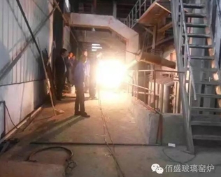 武漢典金科技有限公司130t/d壓延二線點火